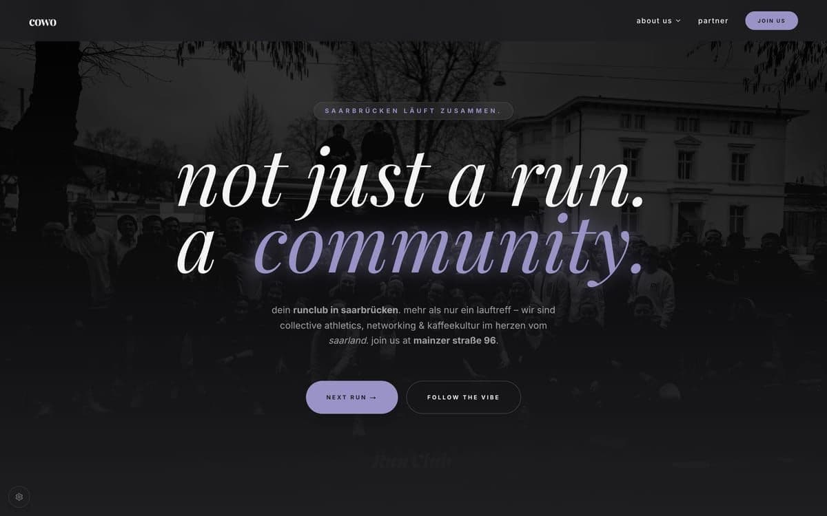 Website des COWO Run Club Saarbrücken: dunkles Editorial-Design mit Community-Fokus