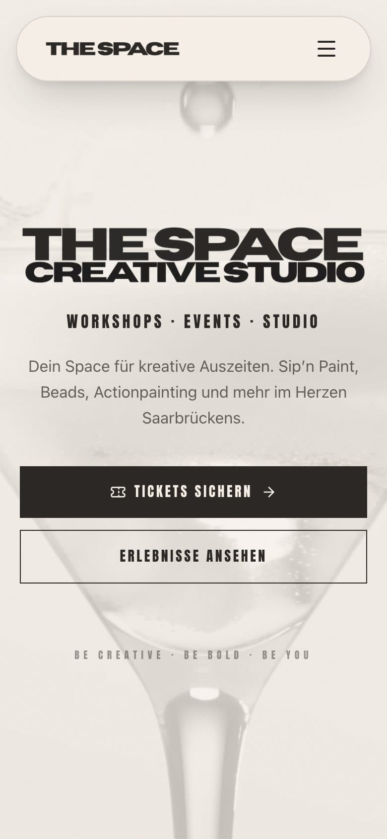 Website von The Space Creative Studio auf dem Smartphone